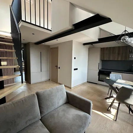 11 - Old Town Apartment